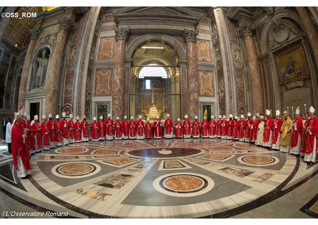 ĐTC trong buổi lễ phát dây Pallium cho 46 giám mục chính tòa