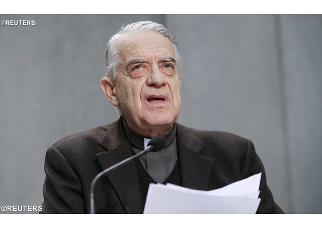 Cha Lombardi phê bình sức ép của báo chí trên Đức Giáo Hoàng
